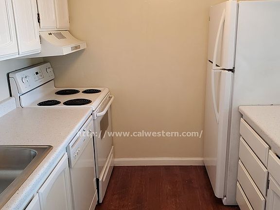 5th image of 1700 Civic Center Dr APT 406