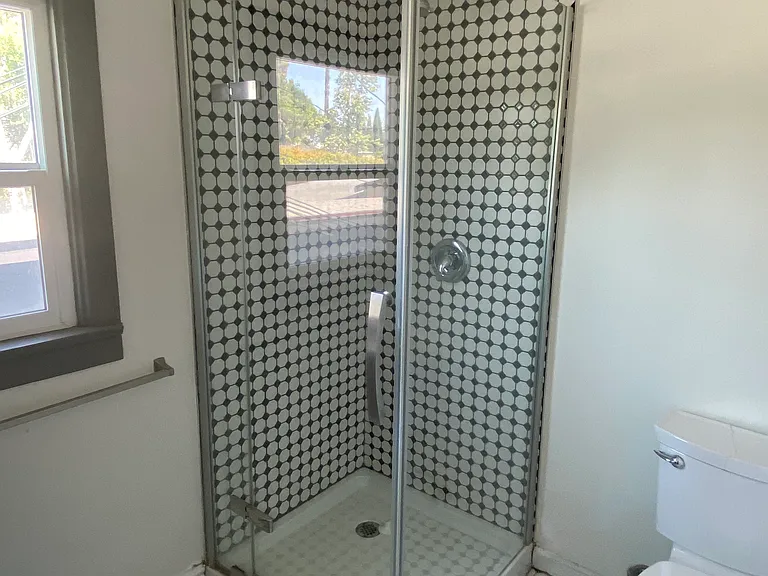 1259 N Curson Ave — Photo 10
