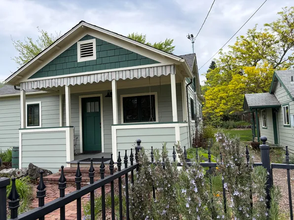 1417 NW Washington Blvd, Grants Pass, OR 97526