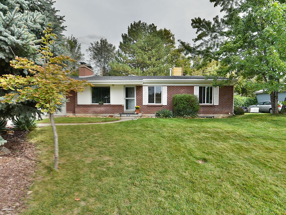 1st image of 1808 E Meadow