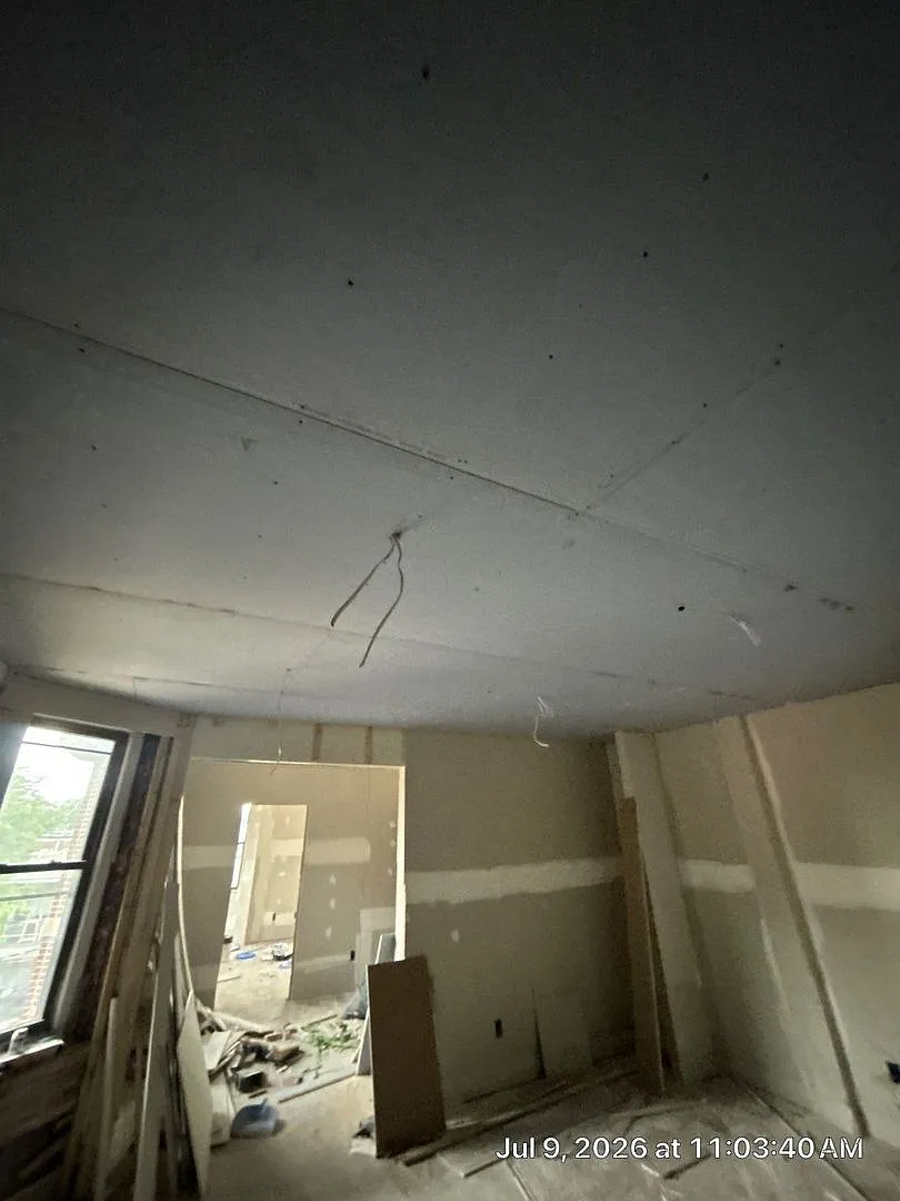 Walnut Court Apartments — Photo 3