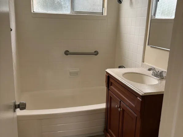 3827 35th St APT 3, San Diego, CA 92104