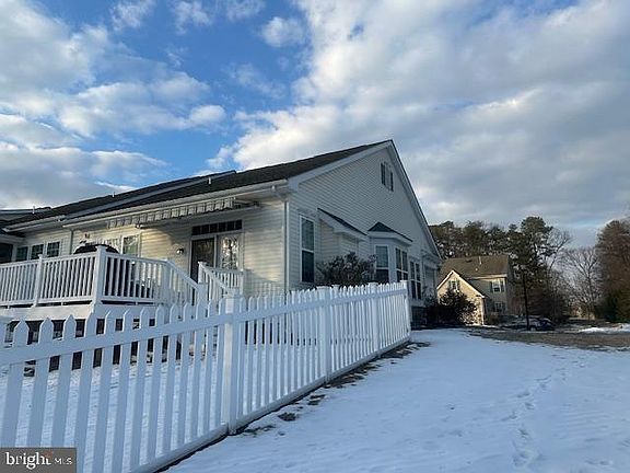 5th image of 635 Caracle Ct
