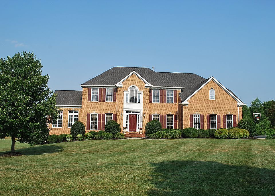 2.83 acres of Privacy