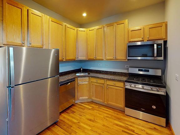 2nd image of 1521 N Bosworth Ave #3R