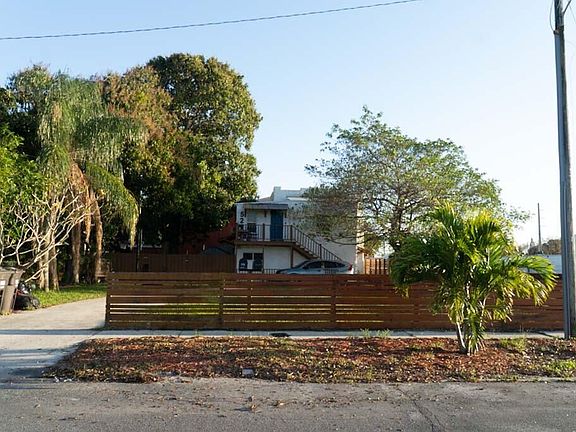 2nd image of 528 Churchill Road