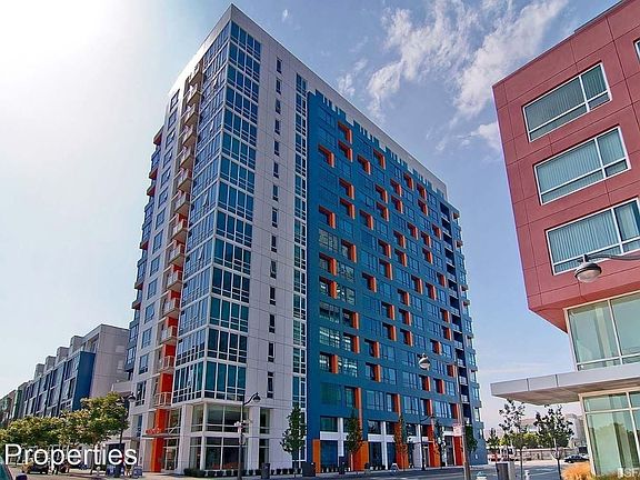 2nd image of 300 Berry St Unit 722
