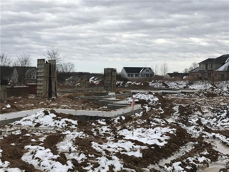 1st image of 110 Essex Ct #110