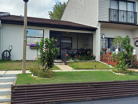 4th image of 42 Glory Dr