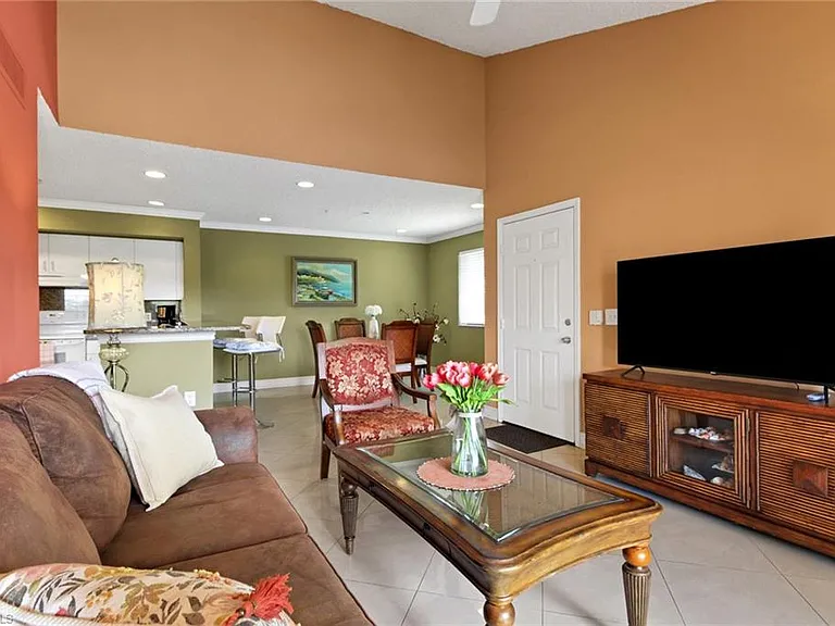 1195 Wildwood Lakes Blvd #202 — Photo 7