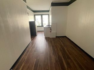 1126 3rd Ave APT 4, Honolulu, HI 96816