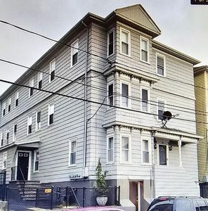 46 Pitman St, Fall River, MA, 02723
