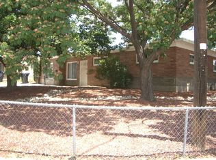 1102 Betts St NE, Albuquerque, NM 87112