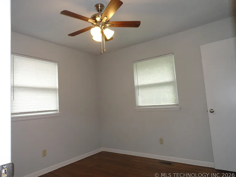 2312 W 44th St — Photo 12