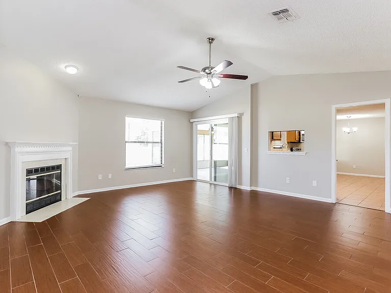 11690 Cherry Bark Dr W — Photo 3