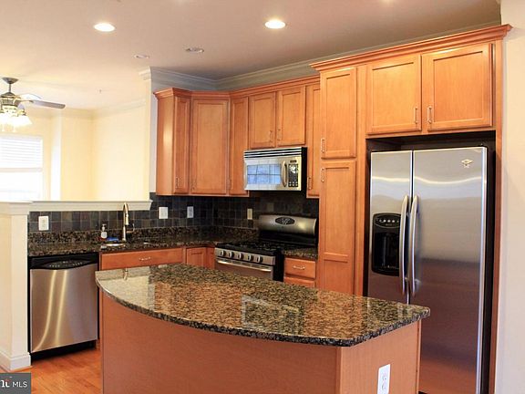 2nd image of 23514 Gardenside Pl