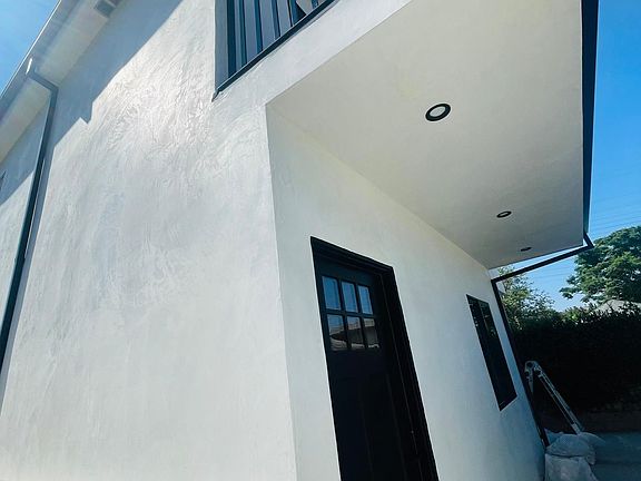 Front door, outside recessed lighting