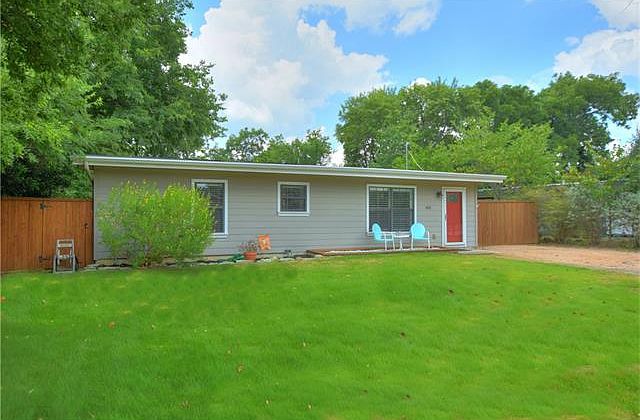 1st image of 403 W Crestland Dr