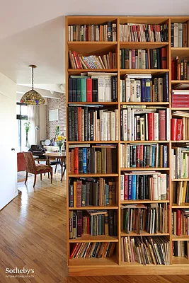 Sold by Sotheby's International Realty | media 7