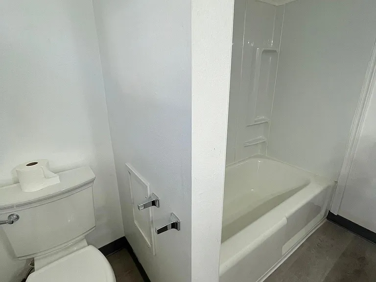 5390 SW Main Ave #1 — Photo 10