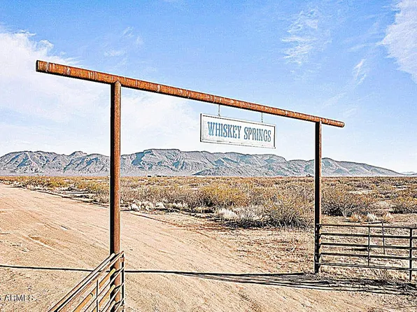 XXX1 W Sunset Boulevard #1, Aguila, AZ 85320