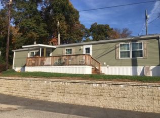 22 Marina Dr, Uncasville, CT 06382