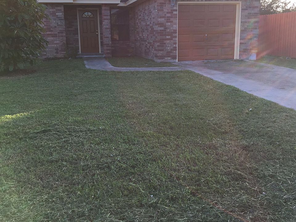 1st image of 216 Acapulco Dr