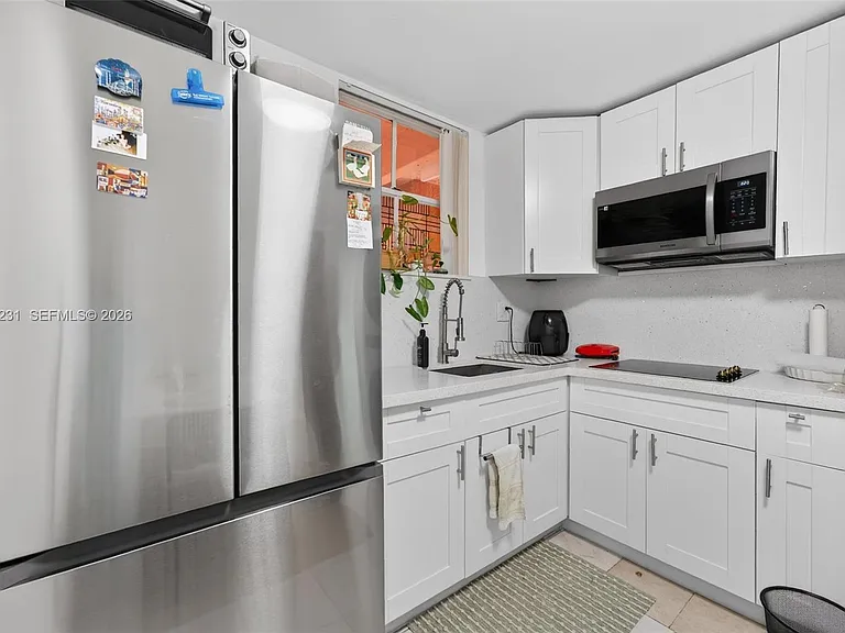199 SW 12th Ave #502B — Photo 6