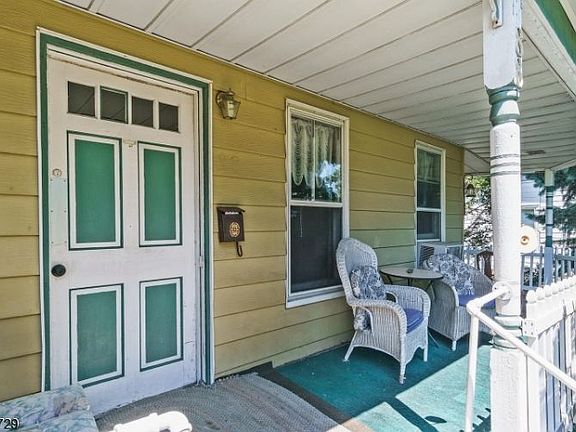 2nd image of 88 Newton Ave