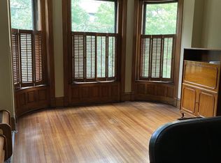 31 E Division St #2, Chicago, IL 60610