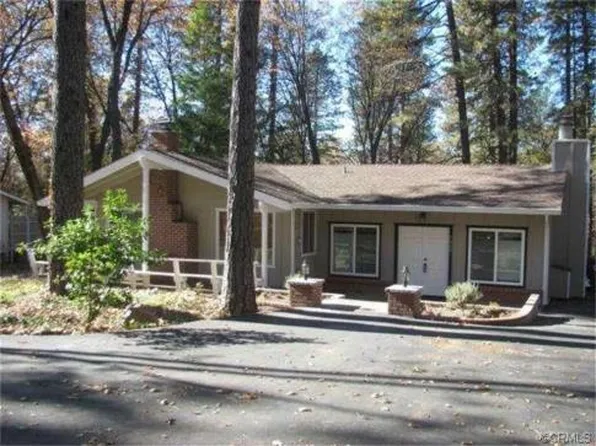 5669 Cherry Ln, Paradise, CA 95969