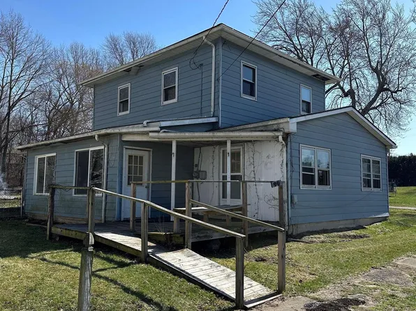 95 S Maple St, Andrews, IN 46702