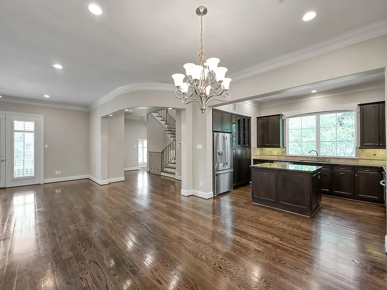 2101 Elmen St — Photo 18