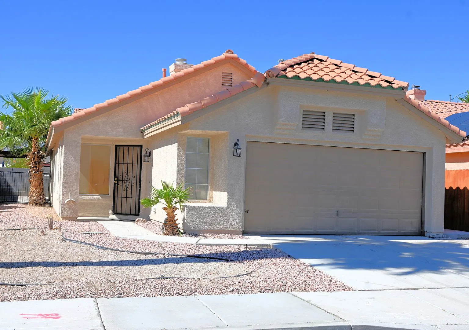 One story house near Rainbow and Alexander - 3 Bedrooms - No Pets — Photo 1