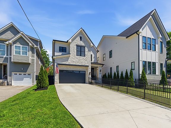 4th image of 900B Gale Ln