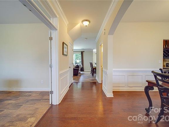 3rd image of 10016 Casa Nuestra Dr