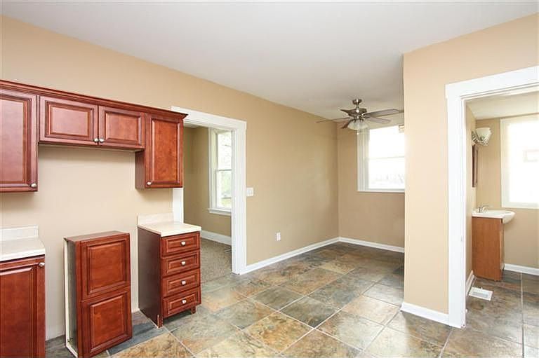 814 Garvey Ave, Elsmere, KY 41018 Zillow