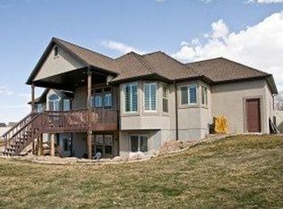 1462 S Appaloosa Ave, Kaysville, UT 84037