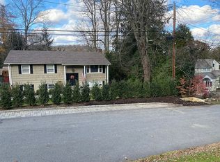 7 Nightingale Rd, Katonah, NY 10536