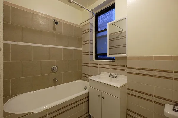 Rented by Skyward | media 13