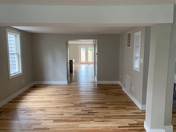 3rd image of 115 Belmont Ave