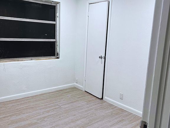 5th image of 1340 W 33rd Street