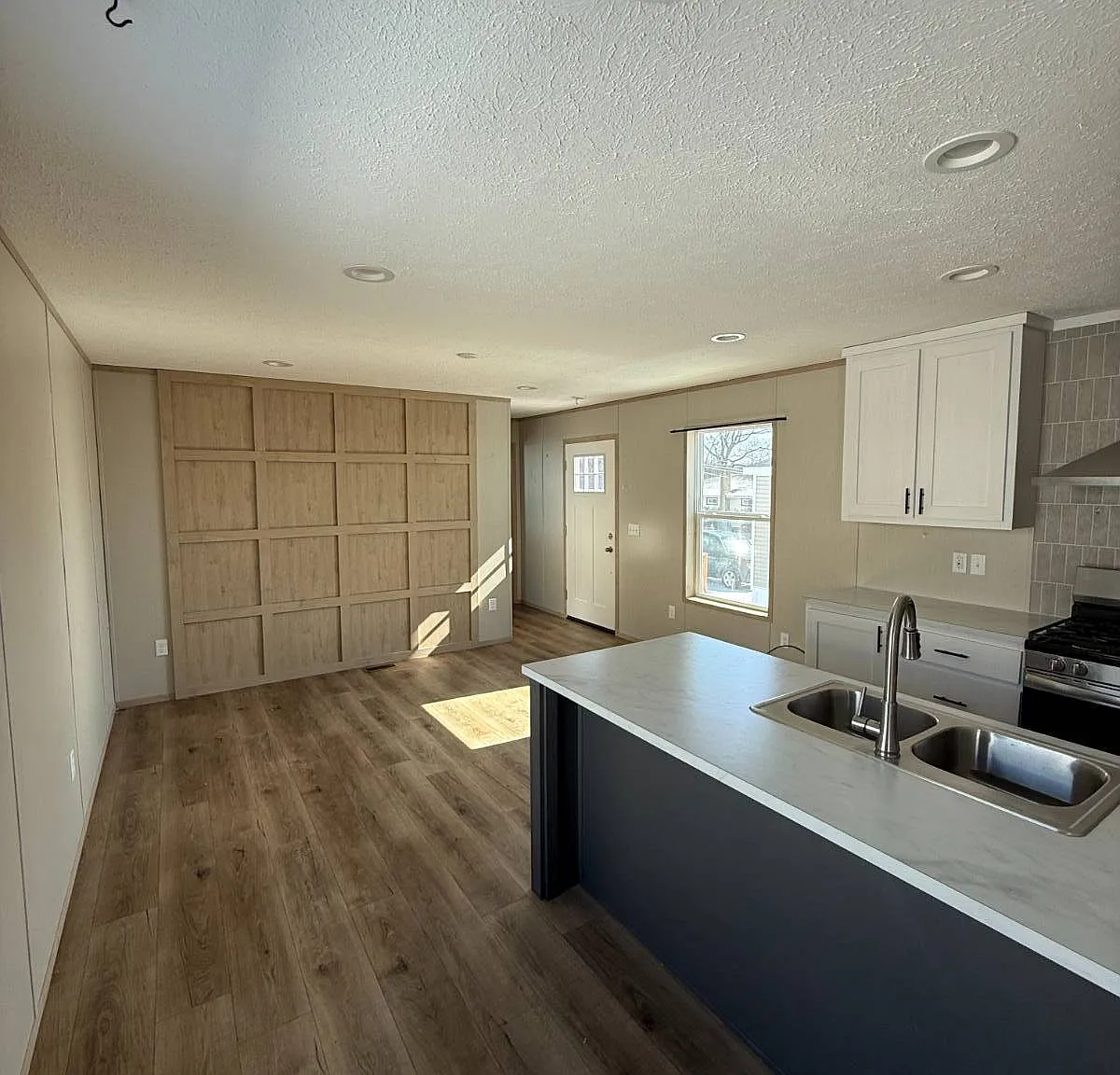 2 bed, 2.0 bath, 896 sqft, $1,150 — Photo 3