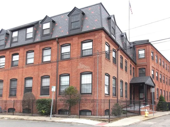 10 Weston Ave APT 421, Quincy, MA 02170