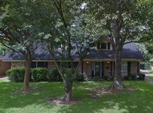 4301 Dogwood St, Groves, TX 77619