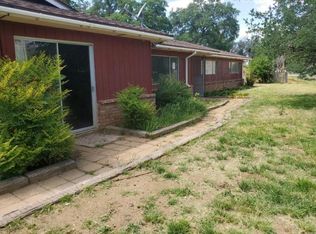 15195 Johnson Dr, Orosi, CA 93647