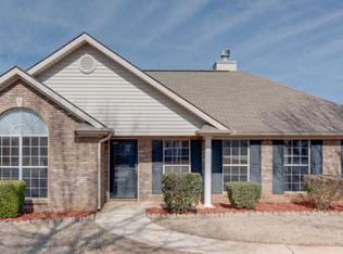 121 Horseshoe Cir, Alabaster, AL 35007