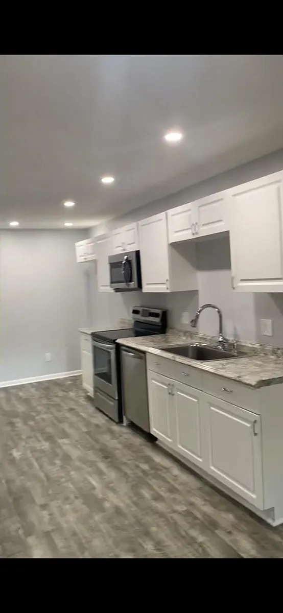 Building Photo - 2050 Oleander Blvd #9-107