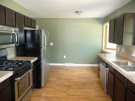 4th image of 1905 Furhman Ave