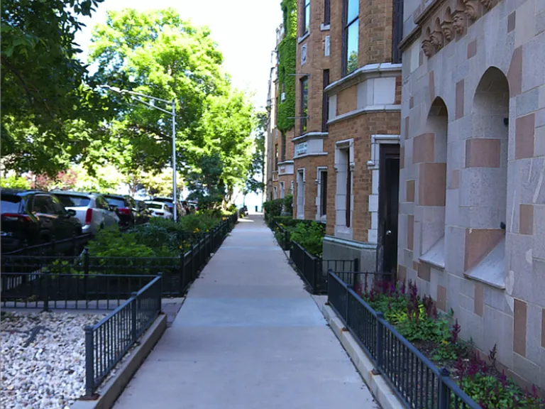 Deneb Farcroft Park — Photo 1